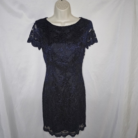 VTG Women ABS Evening Collection Neiman Marcus Navy Blue Floral Lace Dress Sze 4 - Picture 1 of 15